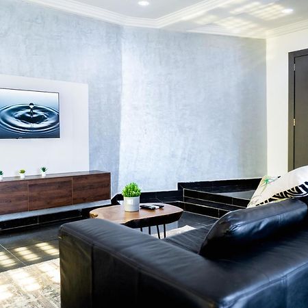 Jotani Living Apartment ลากอส ภายนอก รูปภาพ