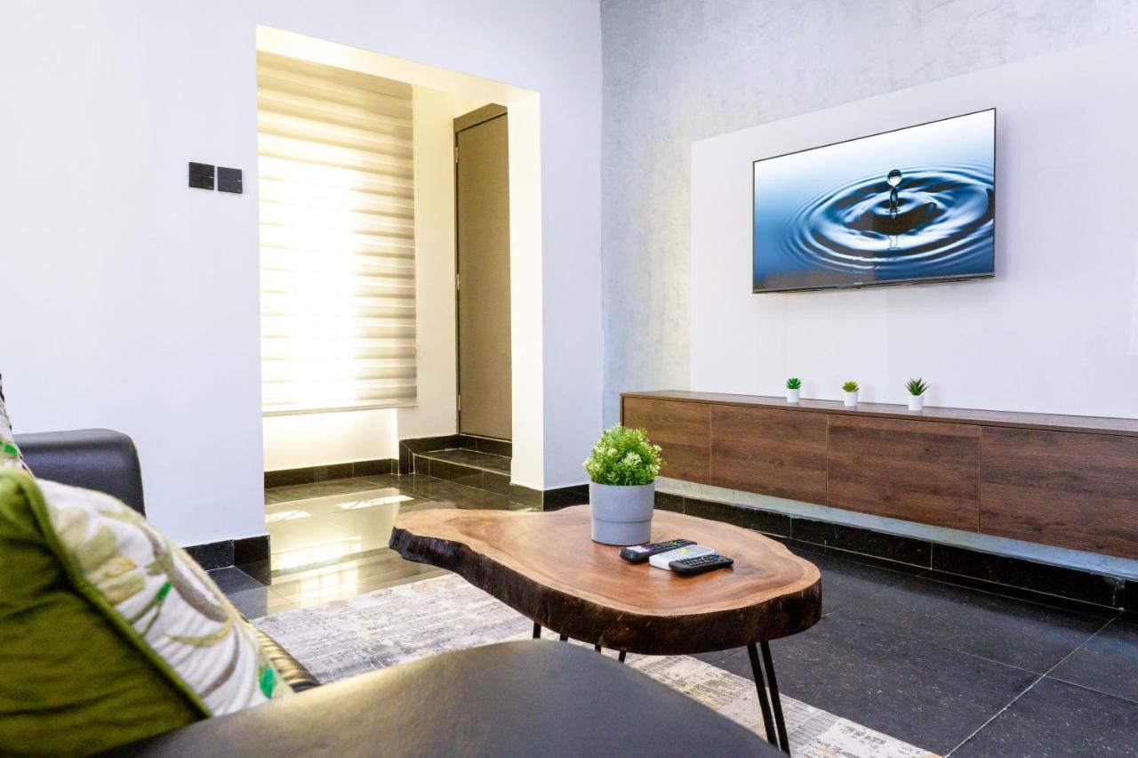 Jotani Living Apartment ลากอส ภายนอก รูปภาพ