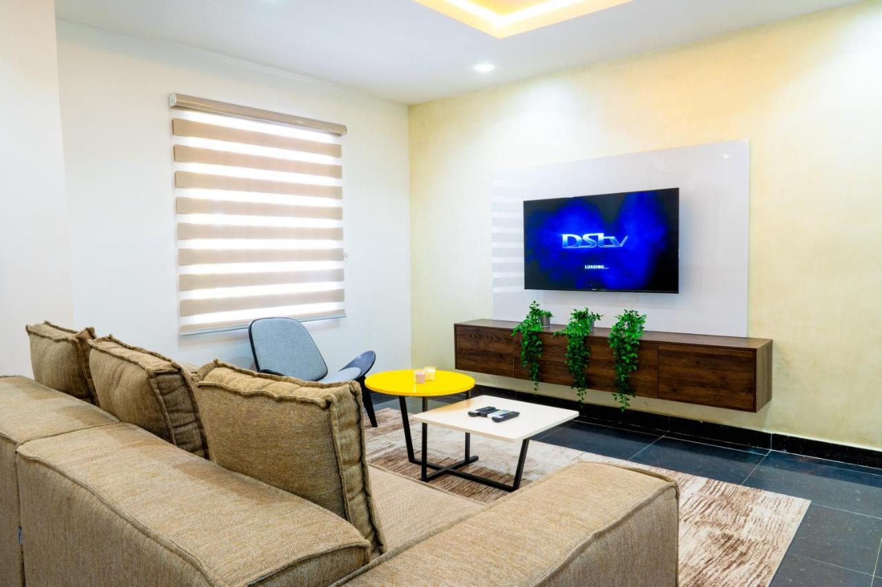 Jotani Living Apartment ลากอส ภายนอก รูปภาพ