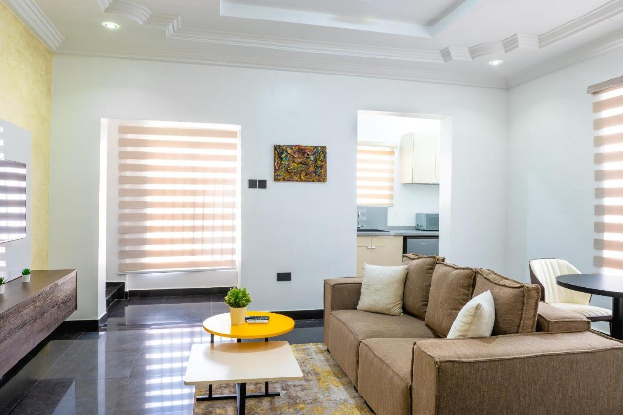 Jotani Living Apartment ลากอส ภายนอก รูปภาพ